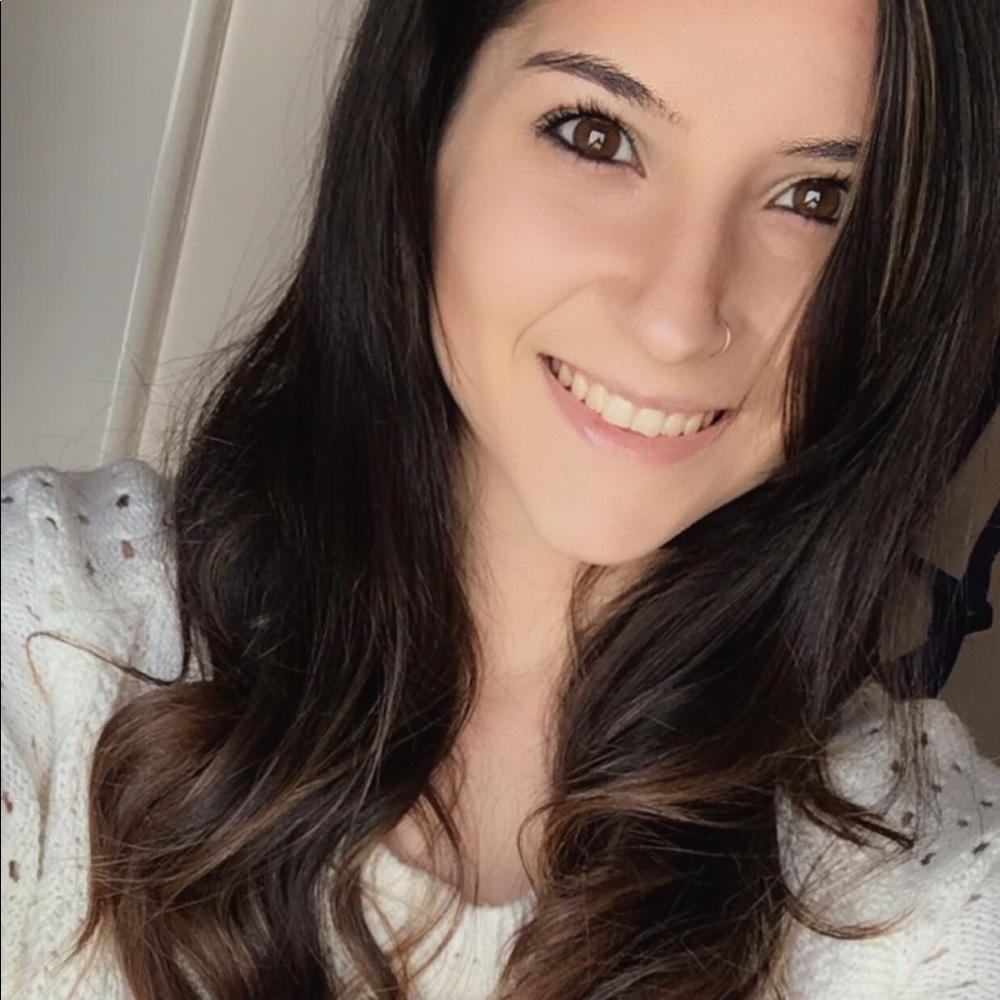 Meet your Posher, Emily